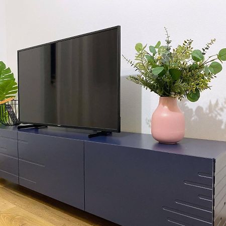 Central Cozy Apartment North Railway St - 4 Min Walk Bucarest Esterno foto