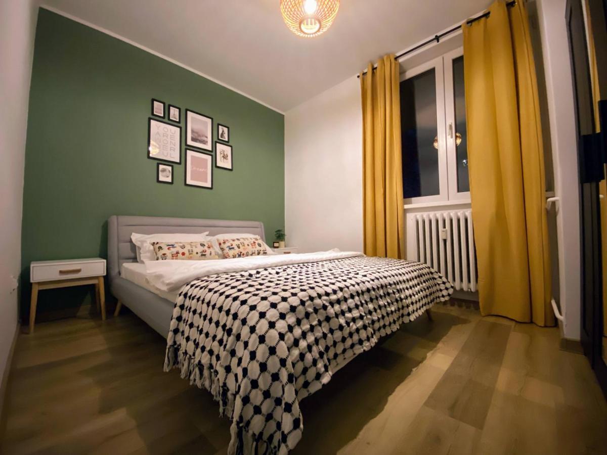 Central Cozy Apartment North Railway St - 4 Min Walk Bucarest Esterno foto